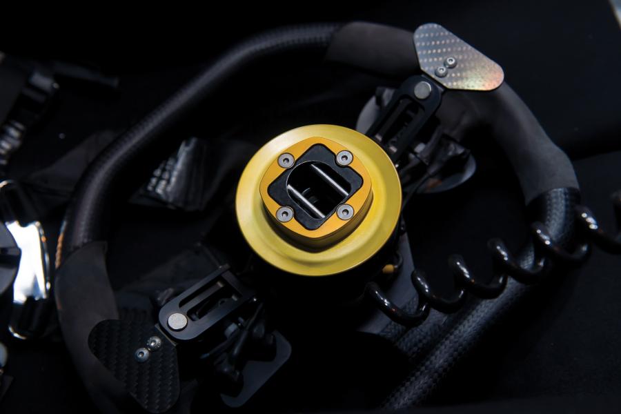  Lamborghini Gallardo LP600 GT3 Racing Car 2011 года  (фото 2 из 24)